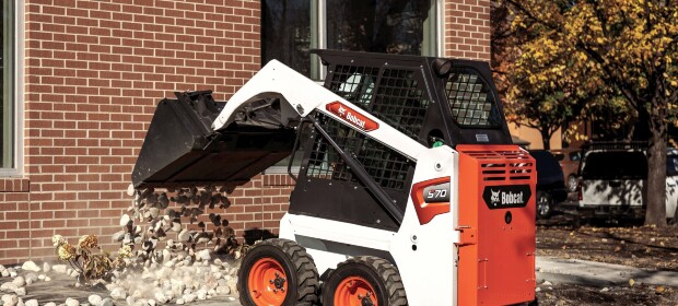 large-ssl-s70-bucket-landscaping-construction-0701202-e35a2586-20p4-fc.jpg